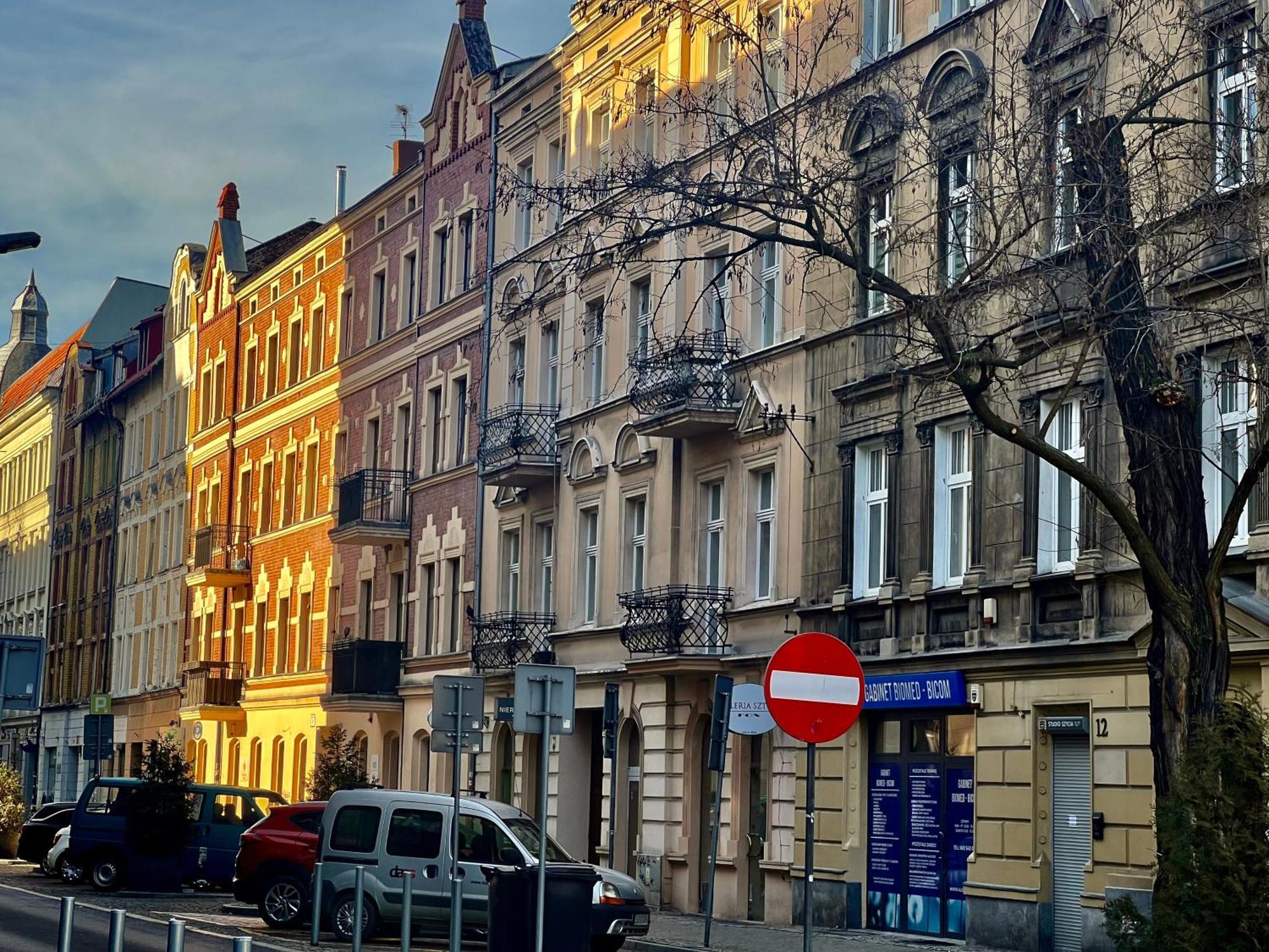 Apartamenty Tespis - Historic House Next To The Cathedral In The City Centre Katowice Zewnętrze zdjęcie