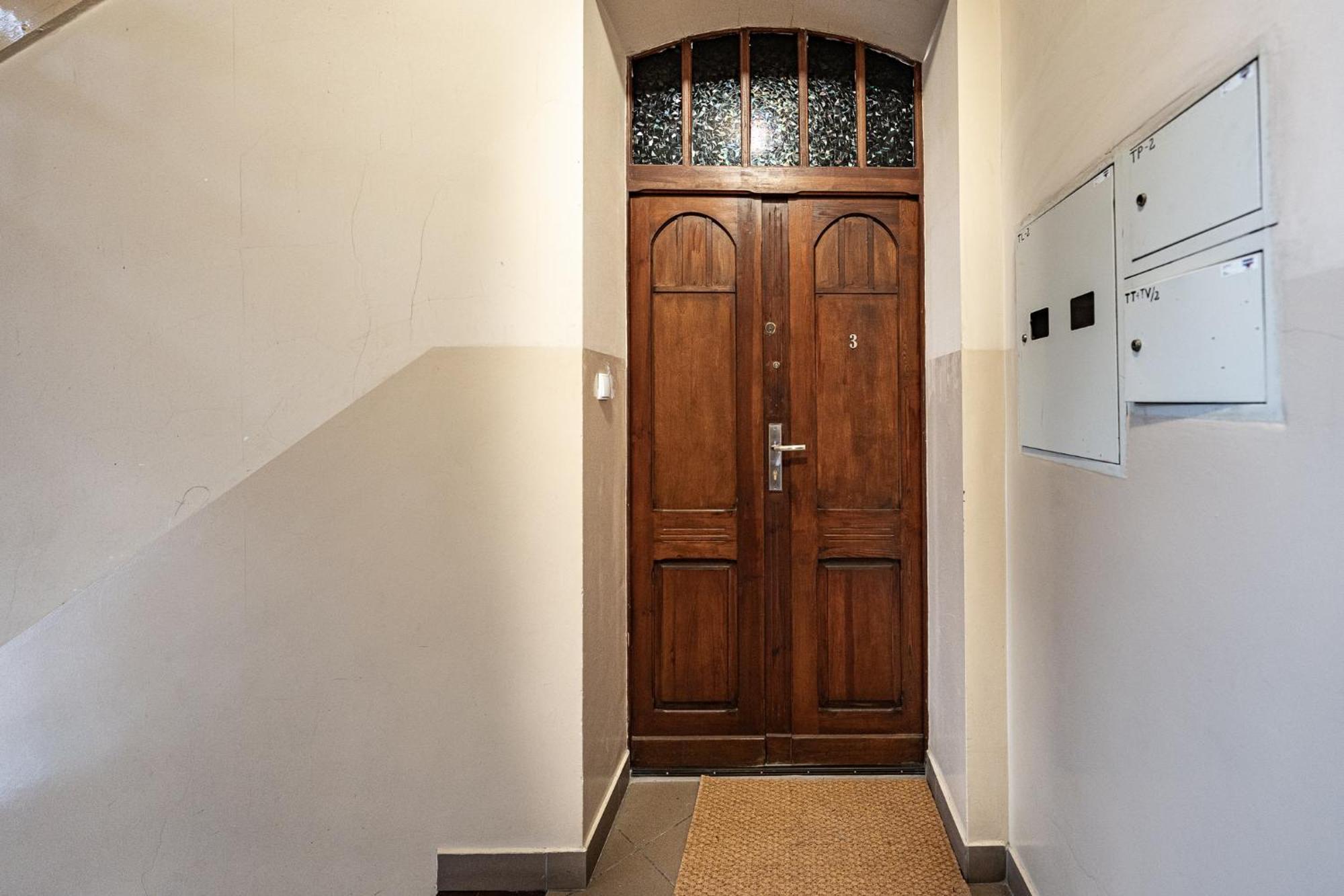 Apartamenty Tespis - Historic House Next To The Cathedral In The City Centre Katowice Zewnętrze zdjęcie